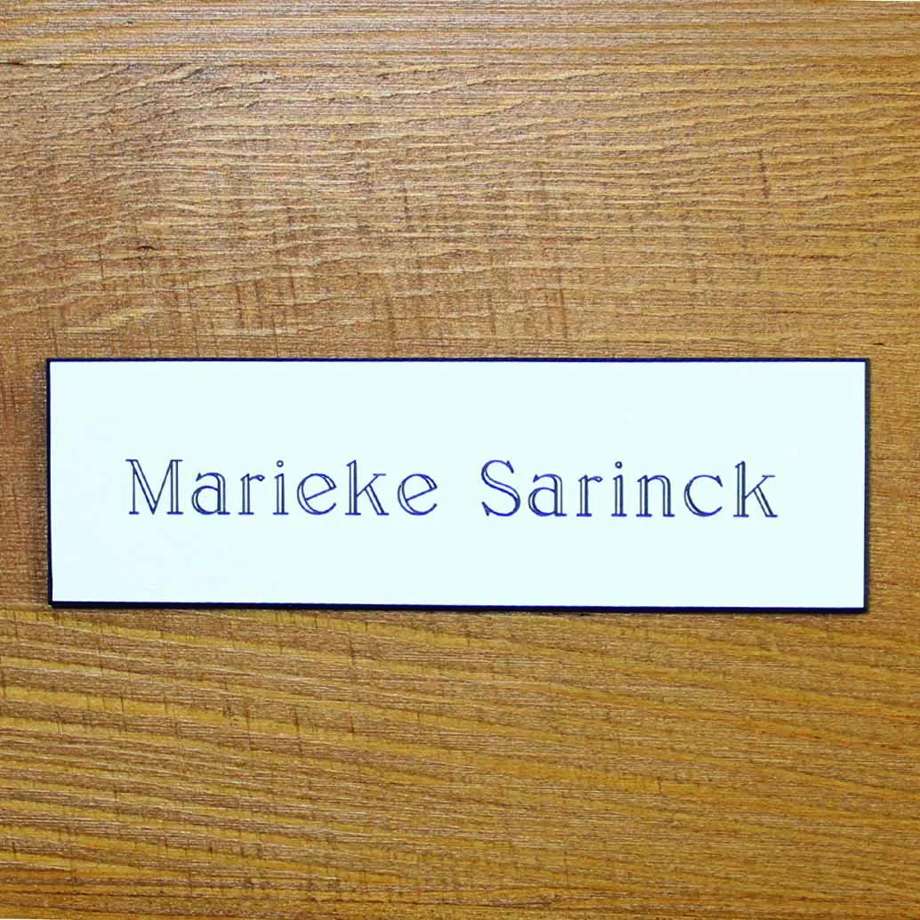 Naamplaatje Kunststof 100x30mm. (art 3) - Afbeelding 2